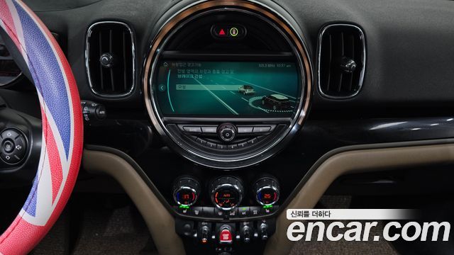 MINI Cooper D Countryman ALL4 HIGH 2nd 2018 — фото 14