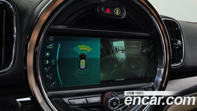 MINI Cooper D Countryman ALL4 HIGH 2nd 2018 — фото 15