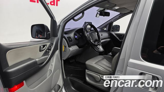 Hyundai Grand Starex Van 3-Seater Smart 2019 — фото 10