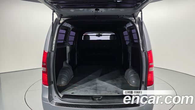 Hyundai Grand Starex Van 3-Seater Smart 2019 — фото 20