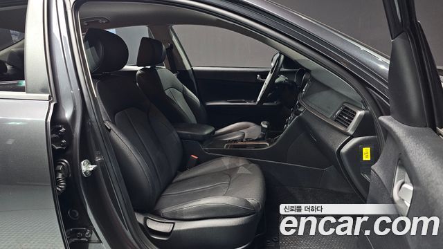 Kia K5 (II) 2.0 Prestige 2020 — фото 26