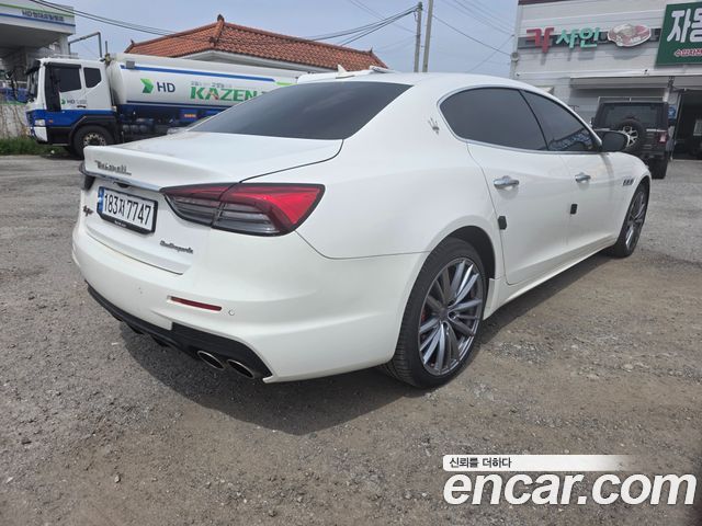 Maserati Quattroporte S Q4 3.0 V6 Gransport 2019 — фото 9