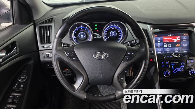 Hyundai Sonata (YF) LPI Premier 2012 — фото 18