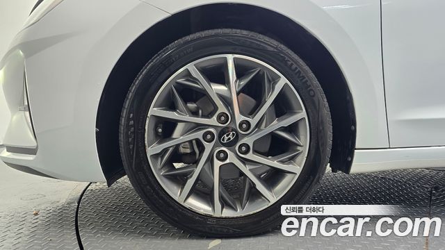 Hyundai Avante (AD) 1.6 Smart Choice 2020 — фото 5