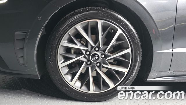 Hyundai Sonata (DN8) 1.6 Turbo Premium Family 2020 — фото 5