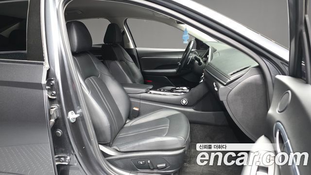 Hyundai Sonata (DN8) 1.6 Turbo Premium Family 2020 — фото 11