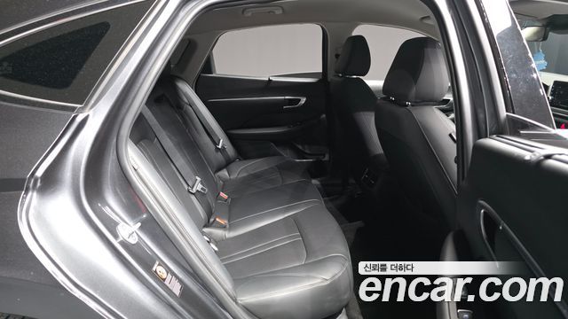 Hyundai Sonata (DN8) 1.6 Turbo Premium Family 2020 — фото 12