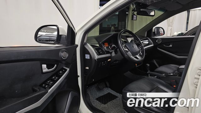 KG Mobility (SsangYong) Style Korando C 2.2 RX 2WD DLX 2018 — фото 10