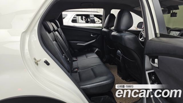 KG Mobility (SsangYong) Style Korando C 2.2 RX 2WD DLX 2018 — фото 12