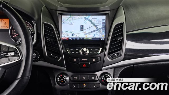KG Mobility (SsangYong) Style Korando C 2.2 RX 2WD DLX 2018 — фото 14