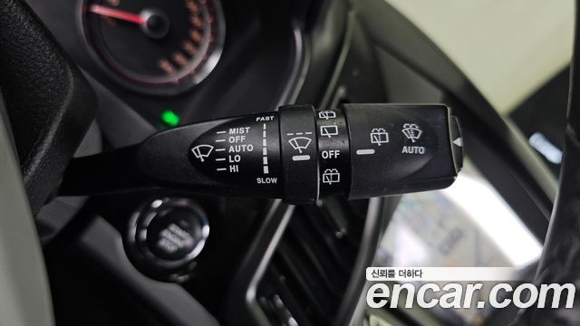KG Mobility (SsangYong) Style Korando C 2.2 RX 2WD DLX 2018 — фото 19