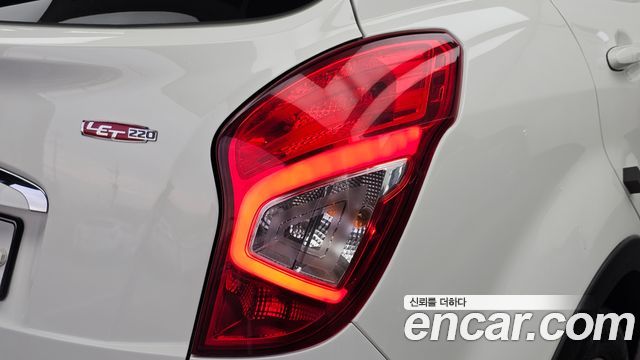 KG Mobility (SsangYong) Style Korando C 2.2 RX 2WD DLX 2018 — фото 23