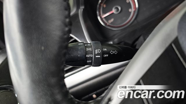 KG Mobility (SsangYong) Style Korando C 2.2 RX 2WD DLX 2018 — фото 28