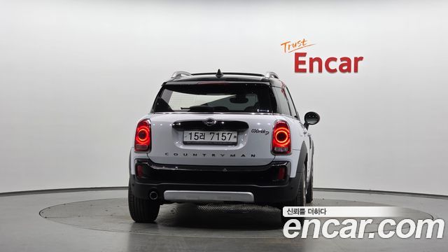 MINI Cooper D Countryman ALL4 2nd 2019 — фото 4