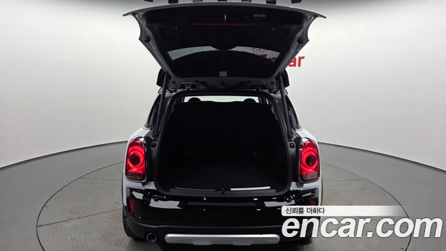 MINI Cooper D Countryman ALL4 2nd 2019 — фото 20