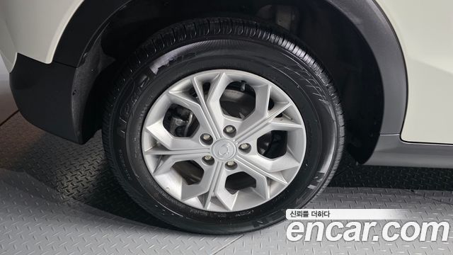 KG Mobility (SsangYong) Tivoli 1.6 2WD V1 2024 — фото 5