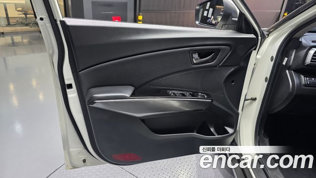 KG Mobility (SsangYong) Tivoli 1.6 2WD V1 2024 — фото 24