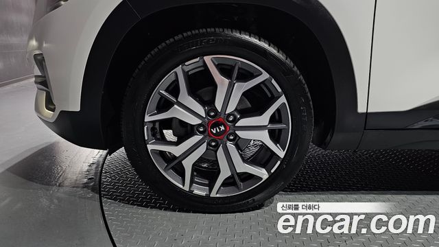 Kia Seltos Diesel 1.6 2WD Signature 2021 — фото 5