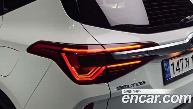 Kia Seltos Diesel 1.6 2WD Signature 2021 — фото 29