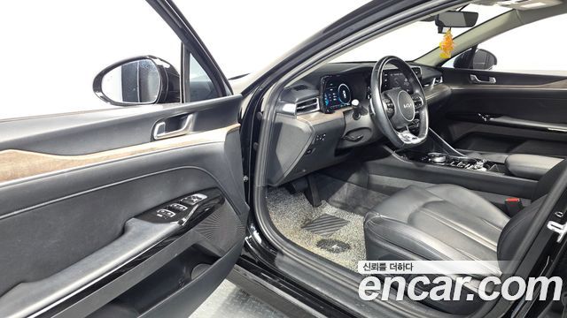 Kia K5 (III) 1.6 Turbo Noblesse 2023 — фото 10