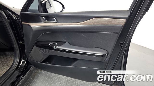 Kia K5 (III) 1.6 Turbo Noblesse 2023 — фото 30