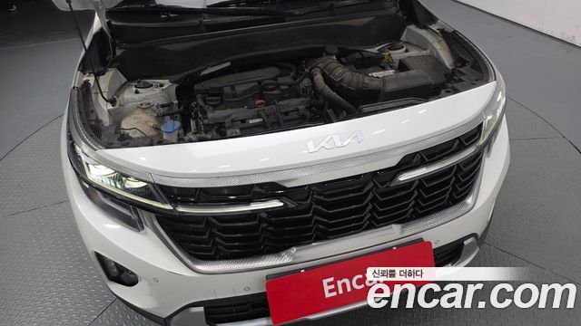 Kia Seltos Gasoline 1.6 Turbo 2WD Signature 2023 — фото 6