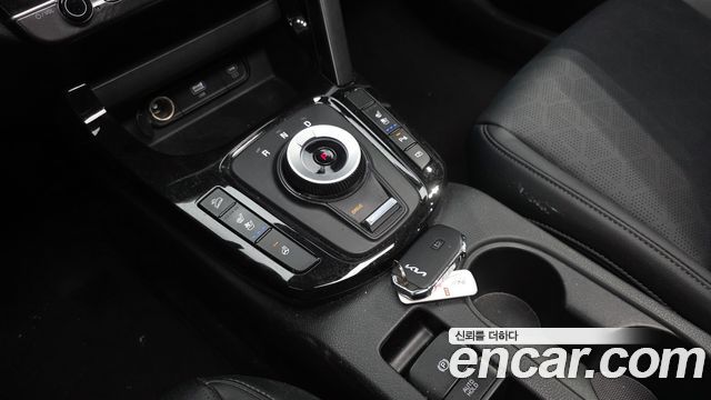 Kia Seltos Gasoline 1.6 Turbo 2WD Signature 2023 — фото 9
