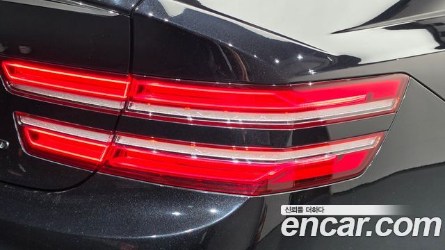 Genesis G80 (RG3) Gasoline 2.5 Turbo AWD 2022 — фото 23