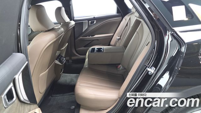 Kia K8 2.5 Gasoline 2WD Noblesse 2023 — фото 12
