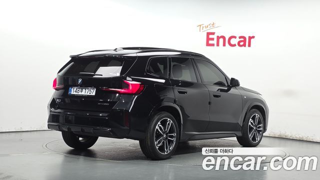 BMW X1 (U11) sDrive 20i M Sport 2023 — фото 2