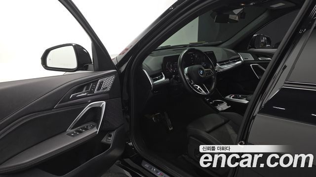 BMW X1 (U11) sDrive 20i M Sport 2023 — фото 10