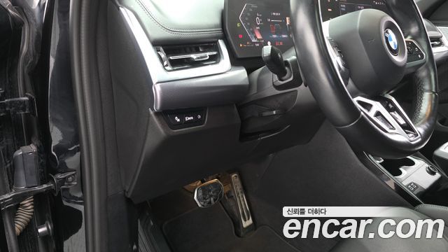 BMW X1 (U11) sDrive 20i M Sport 2023 — фото 13