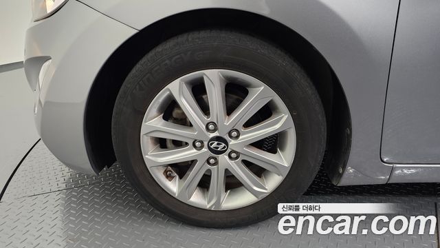 Hyundai Avante 1.6 GDi Modern Standard 2015 — фото 5
