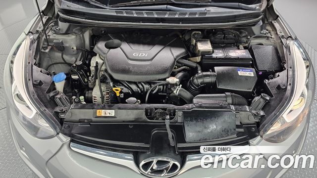 Hyundai Avante 1.6 GDi Modern Standard 2015 — фото 6
