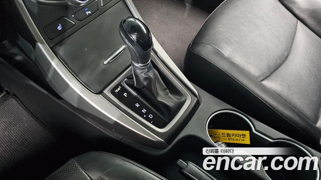 Hyundai Avante 1.6 GDi Modern Standard 2015 — фото 9