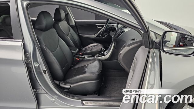 Hyundai Avante 1.6 GDi Modern Standard 2015 — фото 10