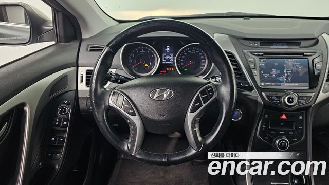 Hyundai Avante 1.6 GDi Modern Standard 2015 — фото 13