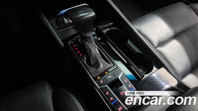 Kia K7 3.0 LPI Luxury (Rental Car) 2018 — фото 9