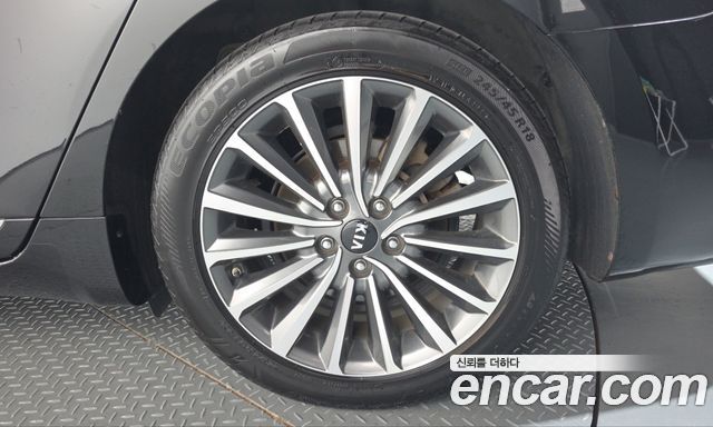 Kia K7 3.0 LPI Luxury (Rental Car) 2018 — фото 27