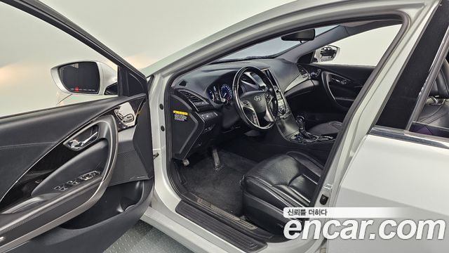 Hyundai Grandeur (HG) HG240 Modern 2014 — фото 26
