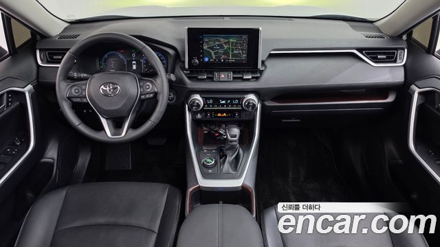Toyota RAV4 (V) 2,5 4WD Hybrid LTD 2024 — фото 7