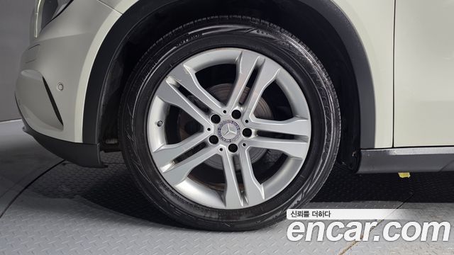 Mercedes-Benz GLA-Class (X156) GLA200 CDI 2015 — фото 5