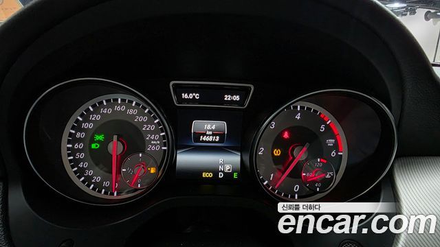 Mercedes-Benz GLA-Class (X156) GLA200 CDI 2015 — фото 8