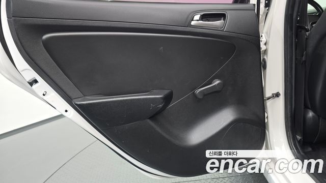 Hyundai Accent (New) 1.4 VVT Style 2019 — фото 25