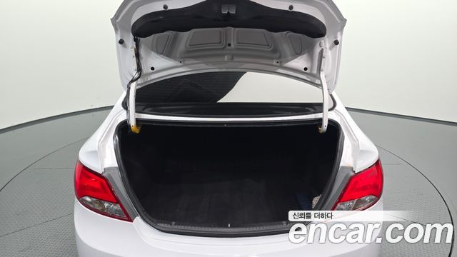 Hyundai Accent (New) 1.4 VVT Style 2019 — фото 30