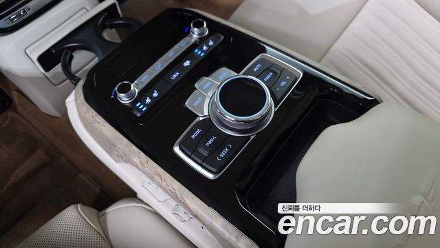 Genesis G90 3.8 AWD Prestige 2021 — фото 19