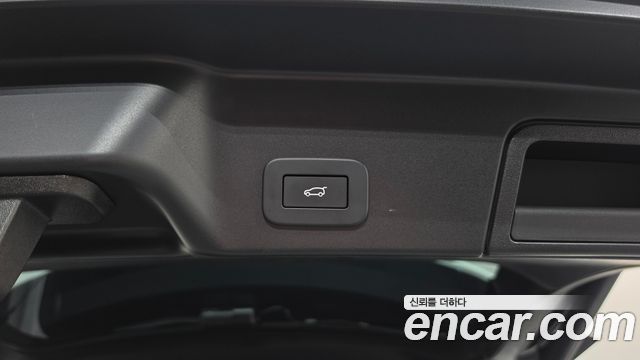 Land Rover Range Rover Evoque (II) P250 SE 2023 — фото 19