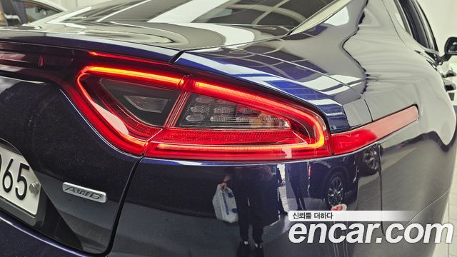 Kia Stinger 2.0 Turbo AWD Platinum 2019 — фото 23