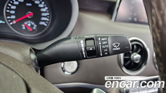 Kia Stinger 2.0 Turbo AWD Platinum 2019 — фото 30