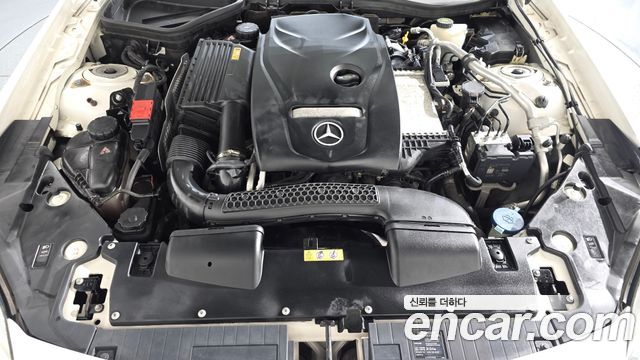 Mercedes-Benz SLC-Class (R172) SLC200 2017 — фото 6